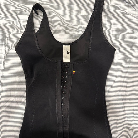 CLAUDIA RAMIREZ Fajas Black Shapewear Bodysuit with Lace Trim - Picture 7 of 10